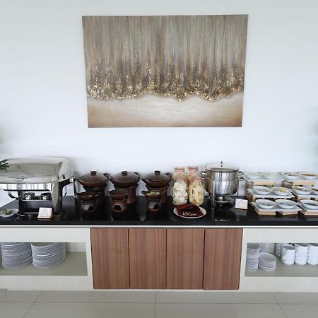 The Azana Hotel Airport Semarang Extérieur photo