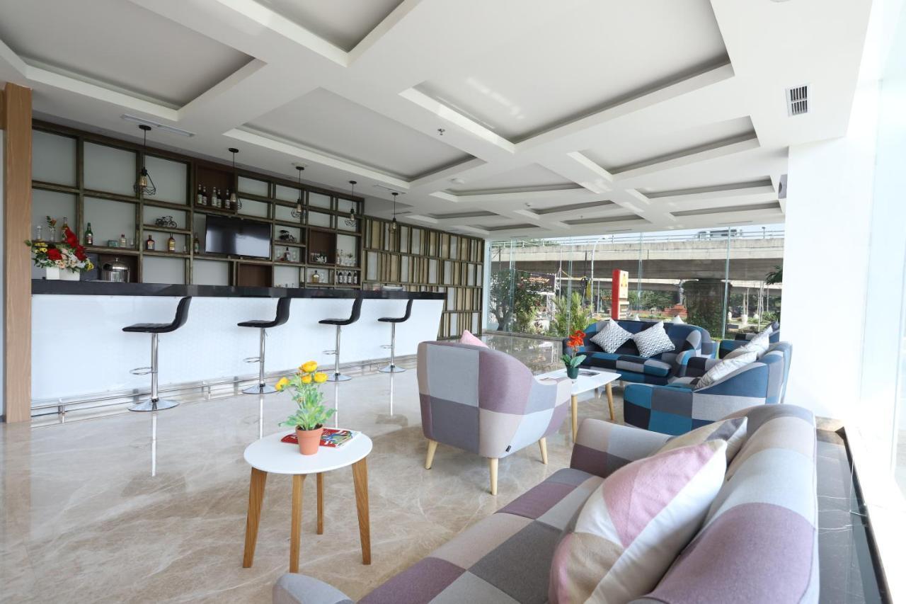 The Azana Hotel Airport Semarang Extérieur photo